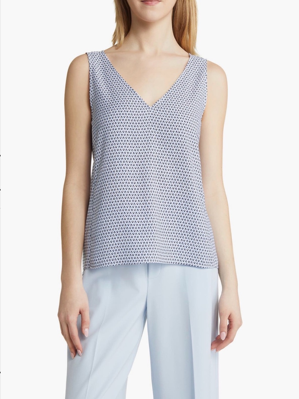 Nordstrom Light Blue Printed V-Neck Sleeveless Tank